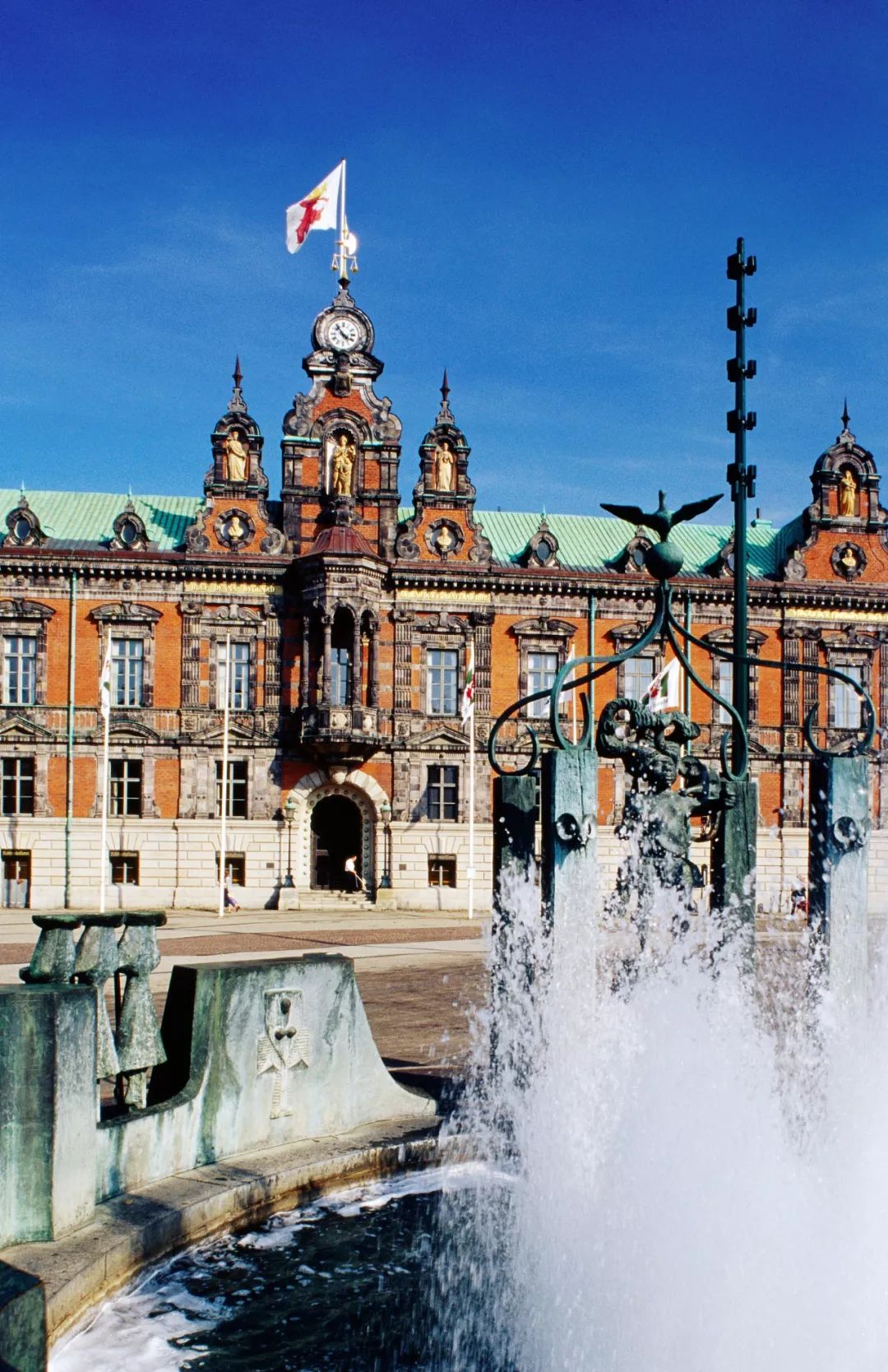 它是宜家和HM的故乡，景美福利高，简直就是梦想中的国度！