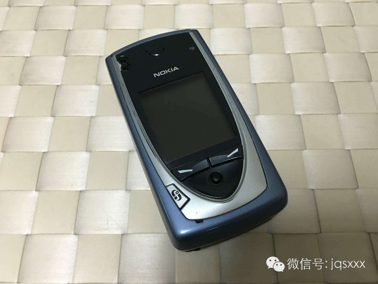 行少盘机·25第一台塞班系统智能手机诺基亚7650