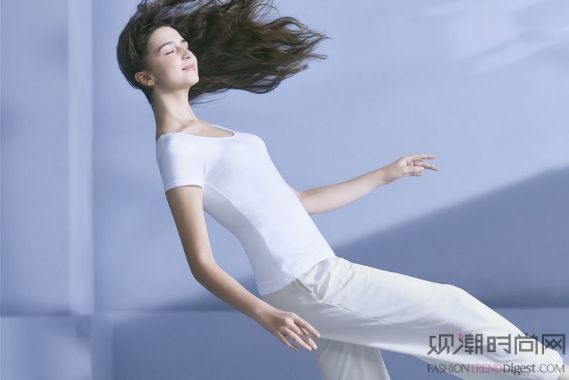 优衣库lifewear杂志哪里购买,时尚与科技服装