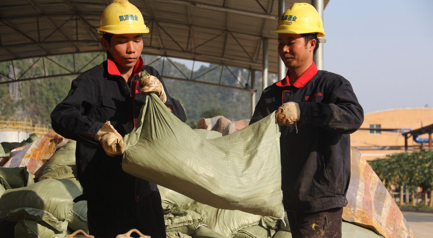 越南人来崇左上班,越南崇左边界来中国打工