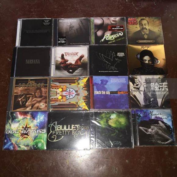 我们买了5箱随机200张的PS2光盘，体验了一把“主机游戏抽卡”