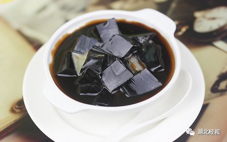 仅仅一字之差,60岁阿姨就吃中了毒……很多人都搞混了