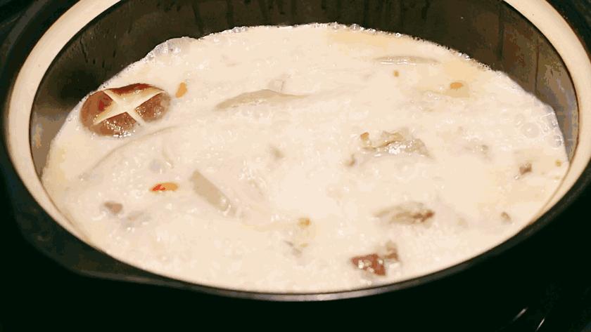 你就像那冬天里的一把火，浓浓汤底温暖了我～冬日暖锅合集来了！