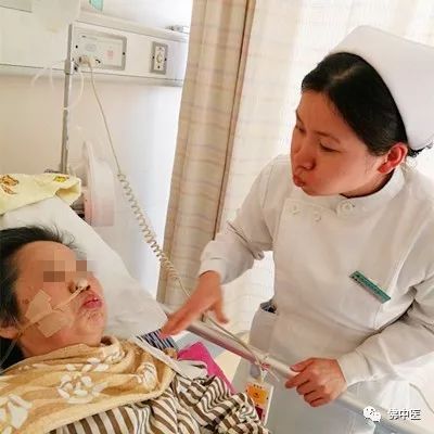 「专业」脑干梗塞合并吞咽障碍,脑病科吞咽专科护士有妙招