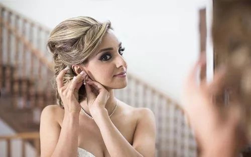 励志英语学会爱自己句子,英语美文摘抄爱自己