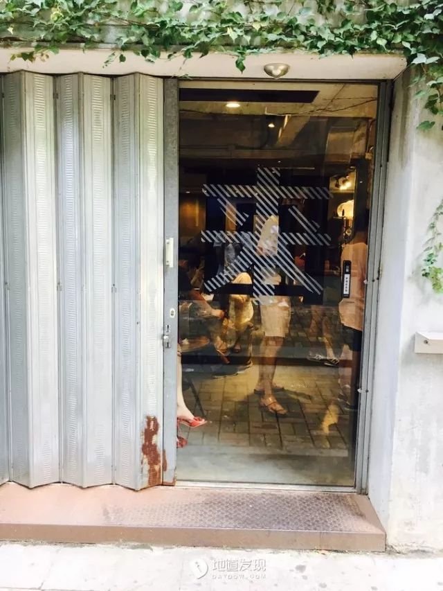 最近比较火的网红咖啡店广州 (广州最值得去的10家网红咖啡店)