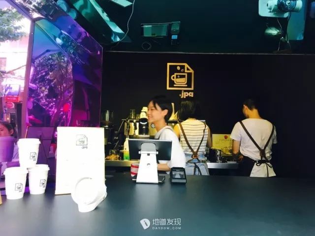 最近比较火的网红咖啡店广州 (广州最值得去的10家网红咖啡店)