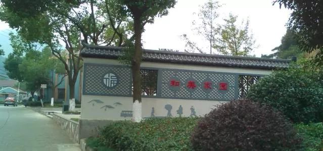 小港村还那么风光吗,香港为什么从小渔村发展繁荣