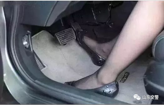 亲身教学刹车失灵,刹车失灵怎么办小姐姐教你小妙招