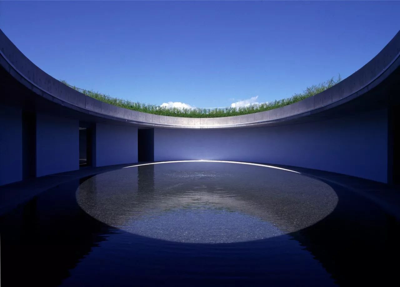 水瓶座会说走就走的旅行,水瓶座天性自由随性