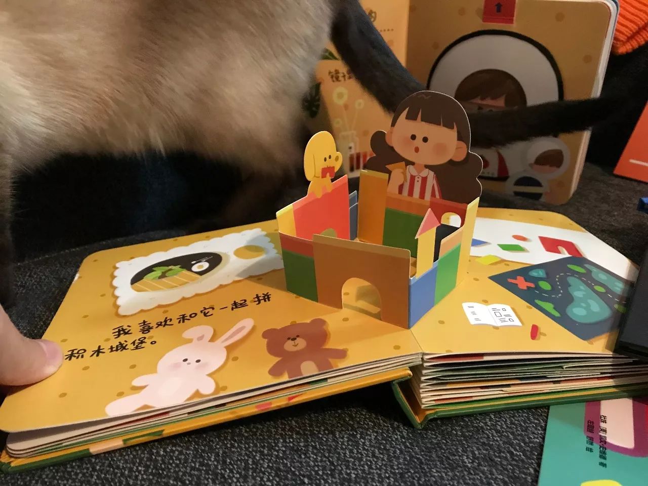 《造物者们－大艺术家访谈录》第一百零四期饭团饭：先画他十个本子！