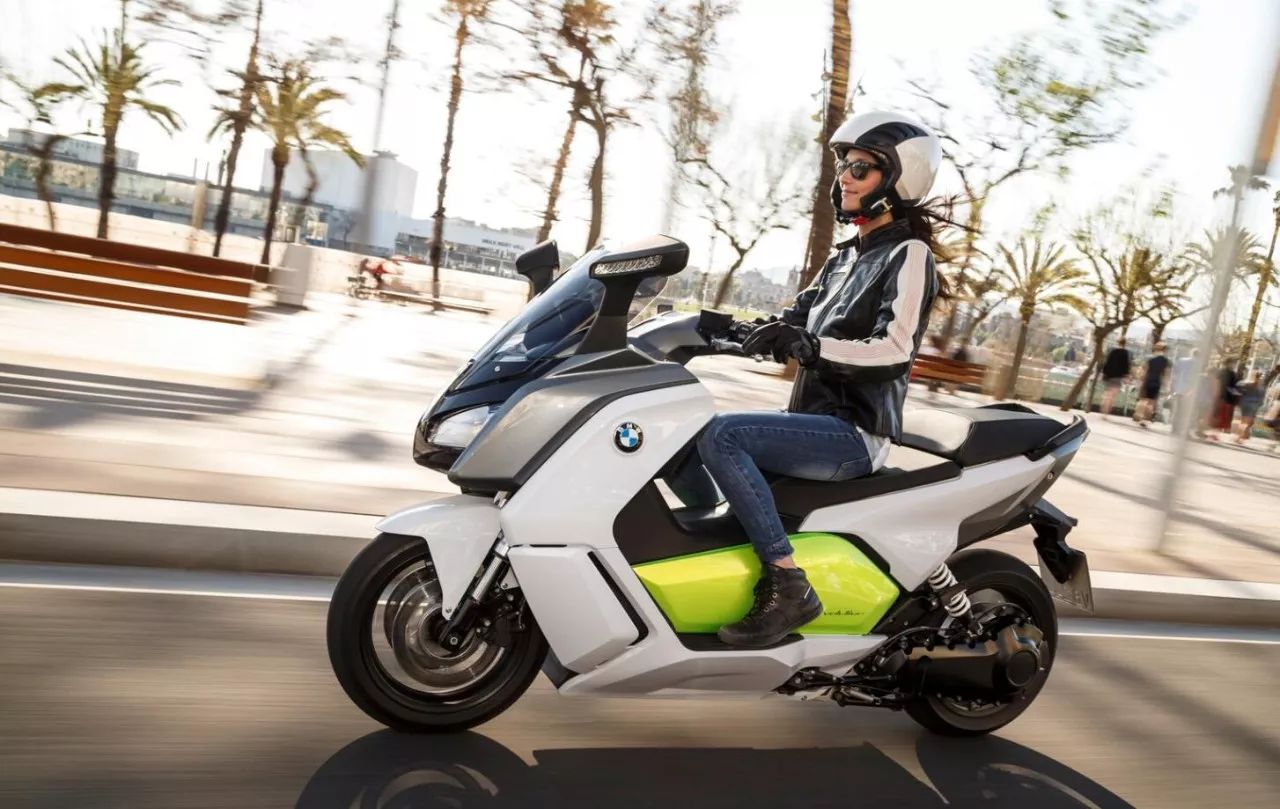 新国标的不要驾照的三轮电动车,新国标电动车需要驾照吗