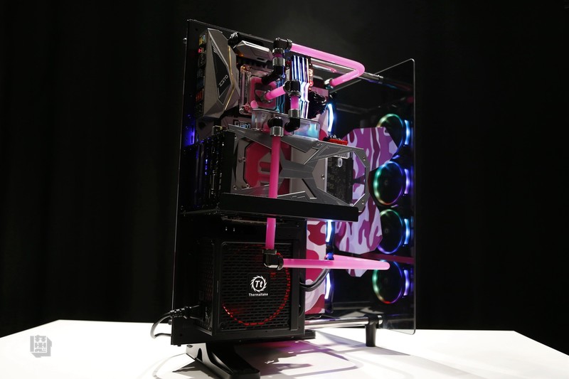 跨界新时尚—MOD玩家重金打造潮牌Aape客制化水冷主机