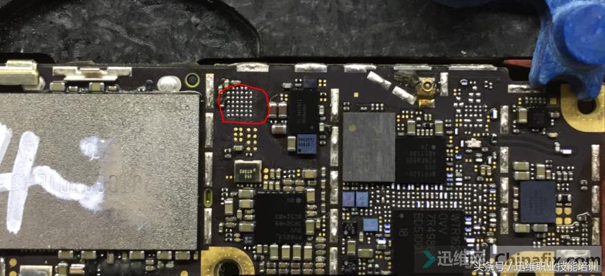 实地学员首修iPhone6卡白苹果,手法思路完全不输老师傅!