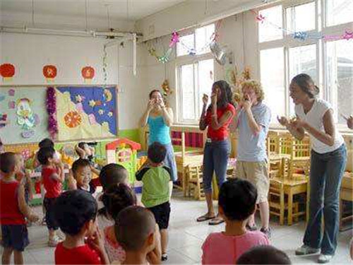 连锁幼儿园加盟条件,幼儿园托管班加盟有哪些品牌