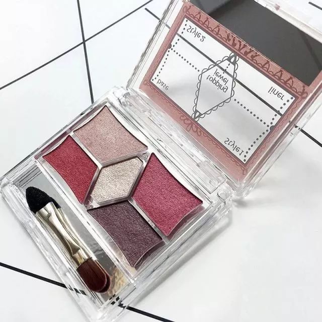 burberry彩妆十大必买经典单品,各大品牌必买的彩妆单品