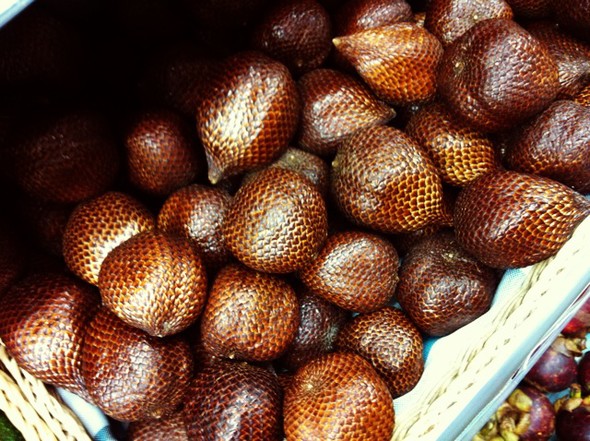 生活中常见的水果图片,最难吃的水果蛇皮果