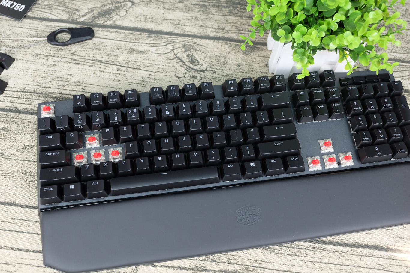 酷冷至尊单手机械键盘测评,酷冷至尊机械键盘测评