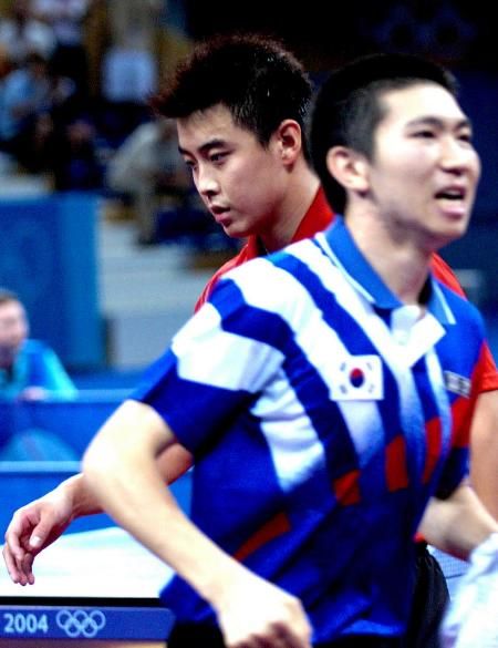 王皓乒乓球直板,王皓世界冠军乒乓球拍