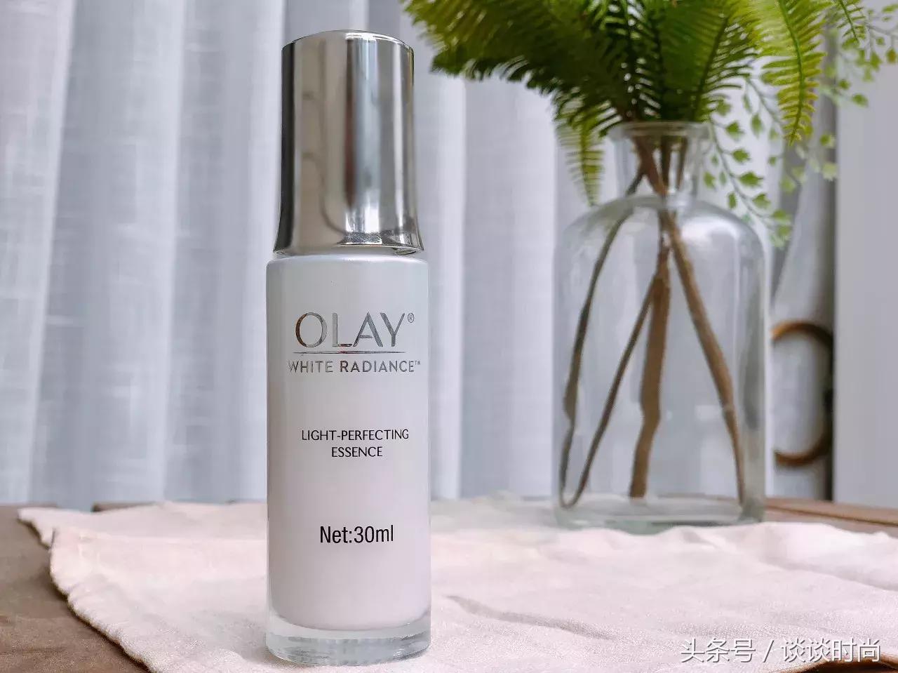 适合年轻人用的滋润提肤精华,适合敏感大油皮的大牌精华