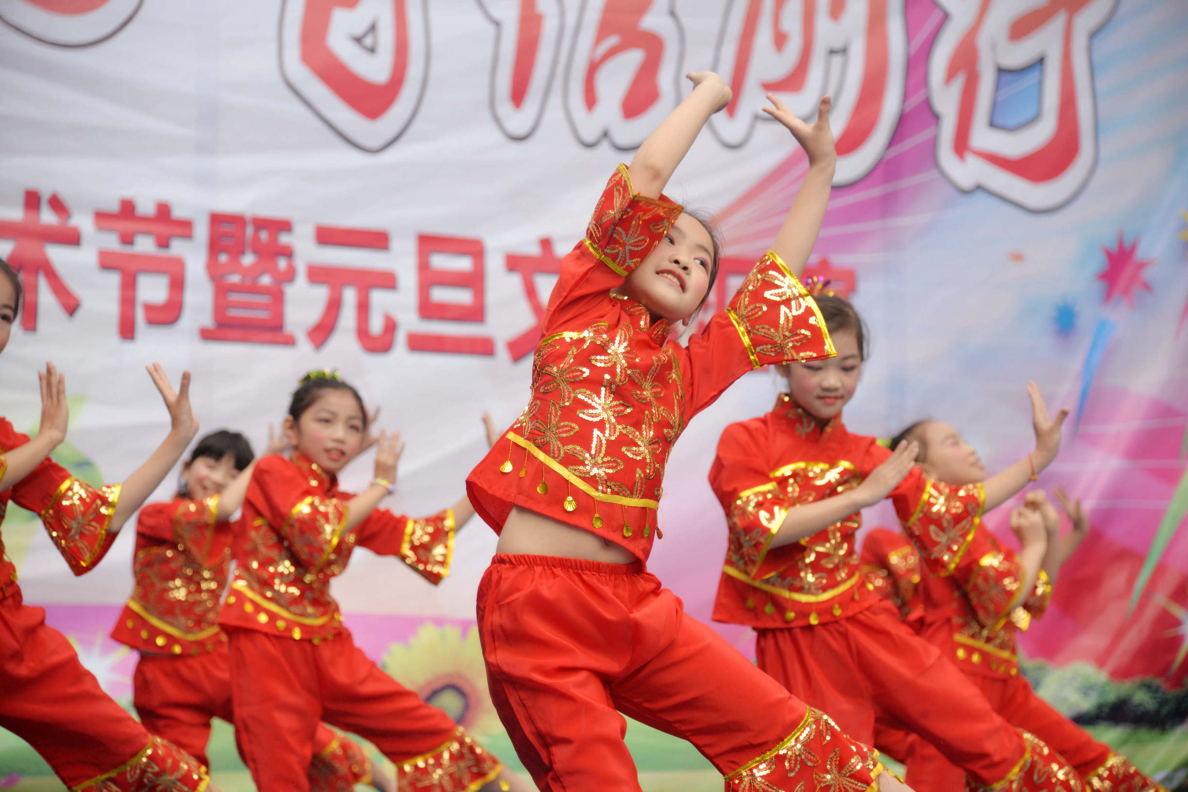 璀璨校园舞台绽放自信色彩——南宁市兴宁区中南小学第六届校园文化艺术节纪实