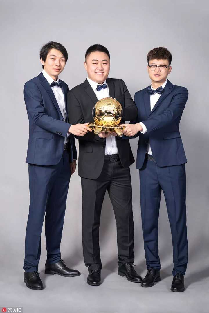 鹰击长空最美图片,鹰击长空奖杯