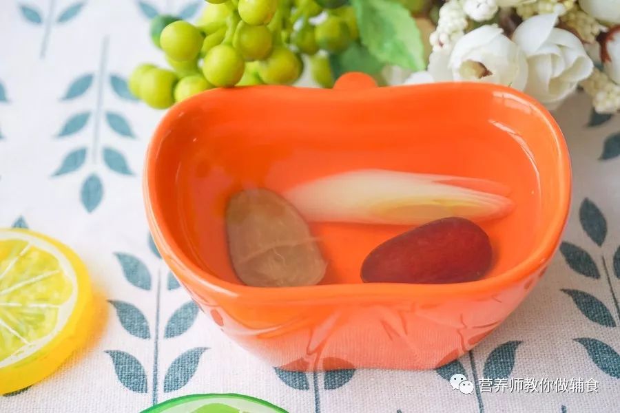 宝宝感冒了流鼻涕不让擦,孩子流鼻涕咳嗽不停吃药没效果