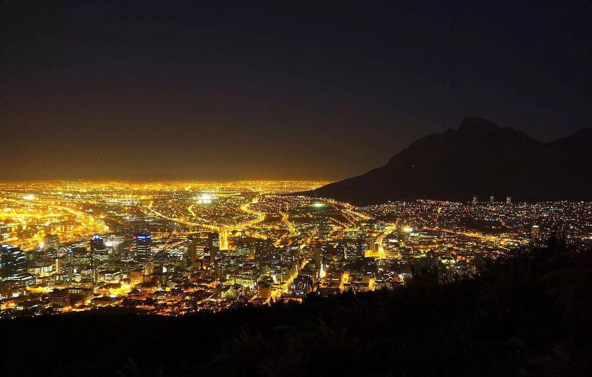 南非线路攻略|与鲨共舞、沙漠开花、隔海观鲸,你了解非洲吗?