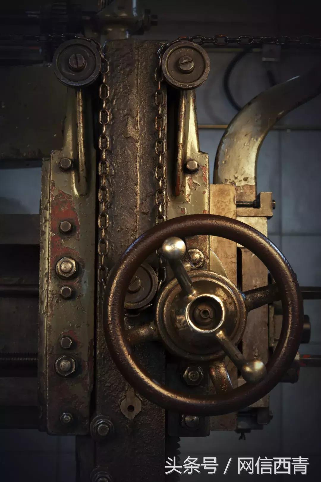 「网信文化」《会说话的机器》之立式车床