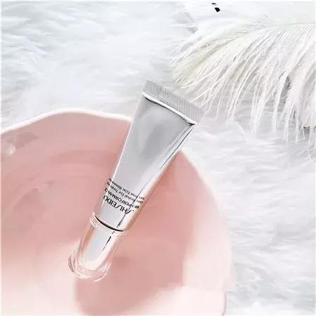 20岁应该用什么样的眼霜,为什么过了20岁一定要用眼霜