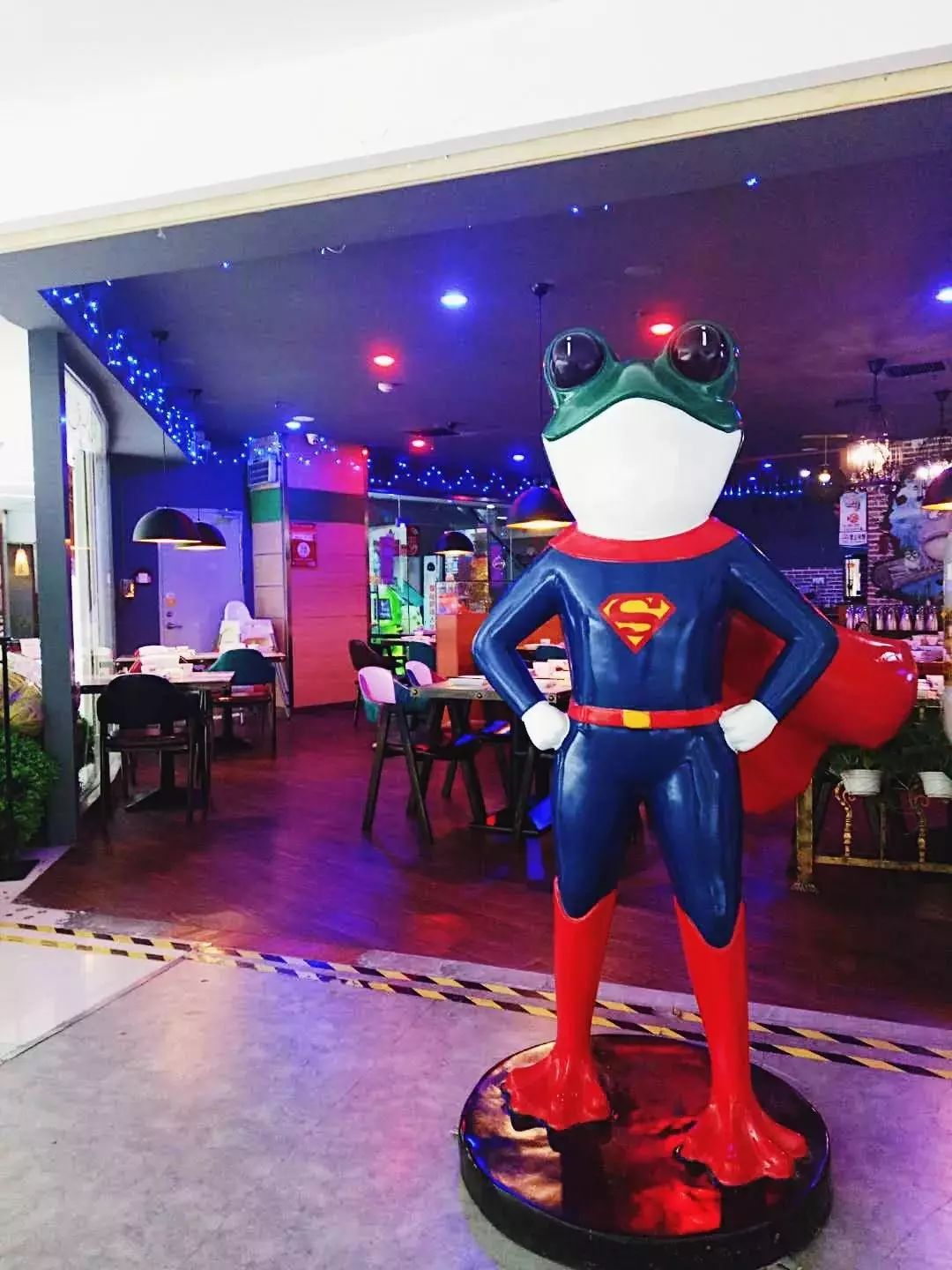 排队等位到疯的牛蛙专门店终于杀到肇庆，带你封测带你飞！