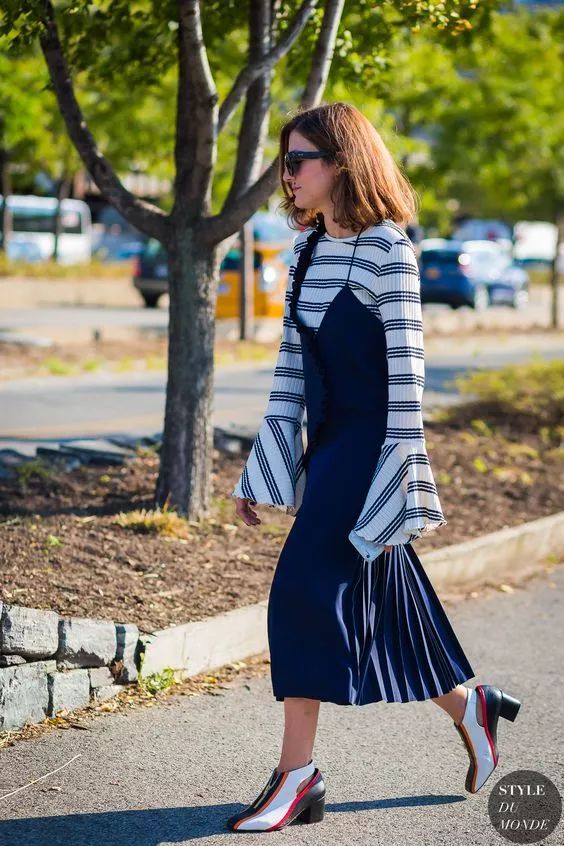 2018年不用大毛衣+仙女裙,你还敢说自己时髦?