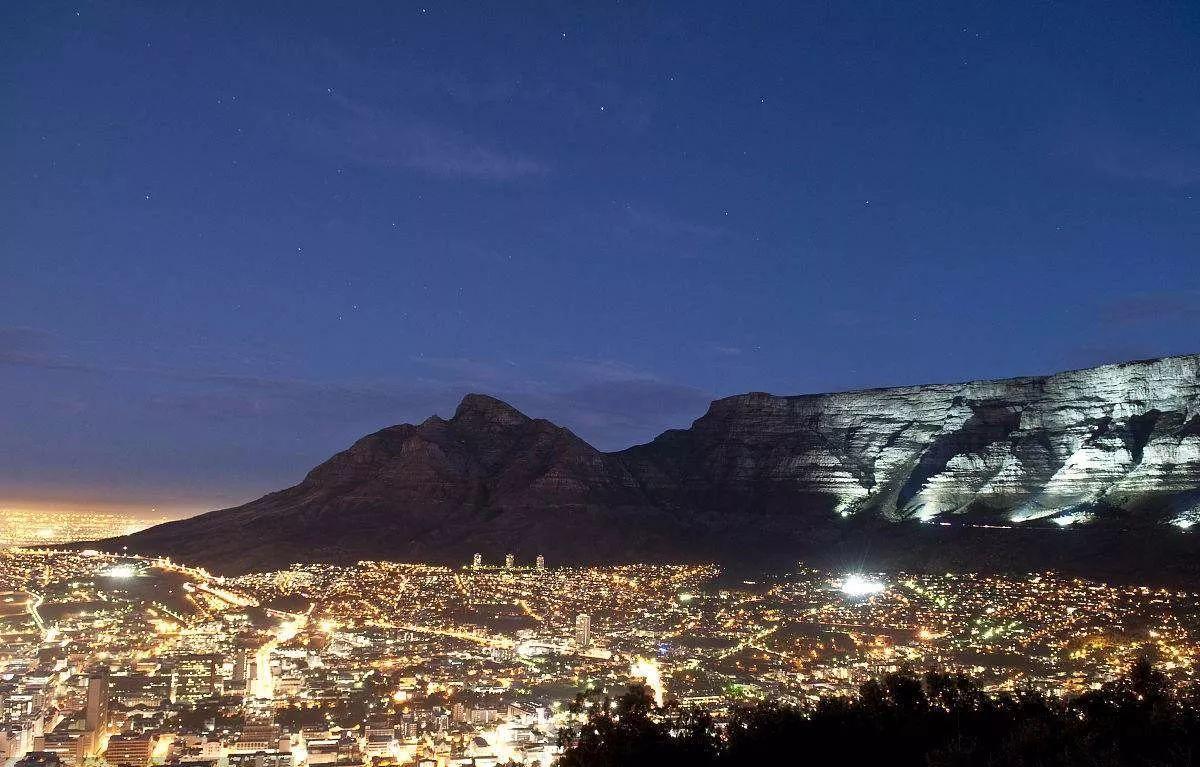 南非线路攻略|与鲨共舞、沙漠开花、隔海观鲸,你了解非洲吗?