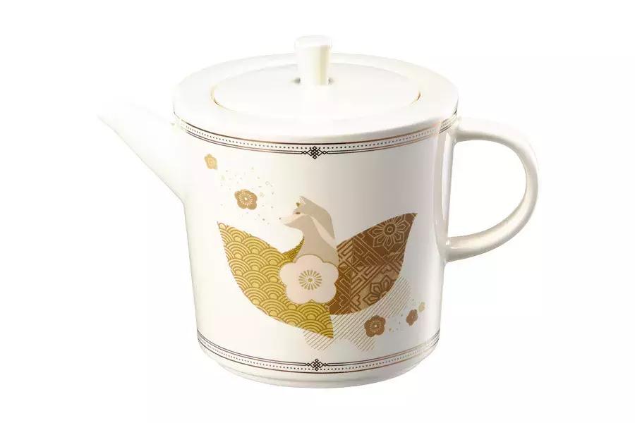 平时叫我多喝热水的各位，狗年请送我一个星巴克汪星杯