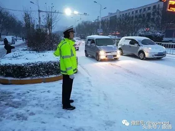 交警执勤被暴打,交警执勤过程中被打怎么处理