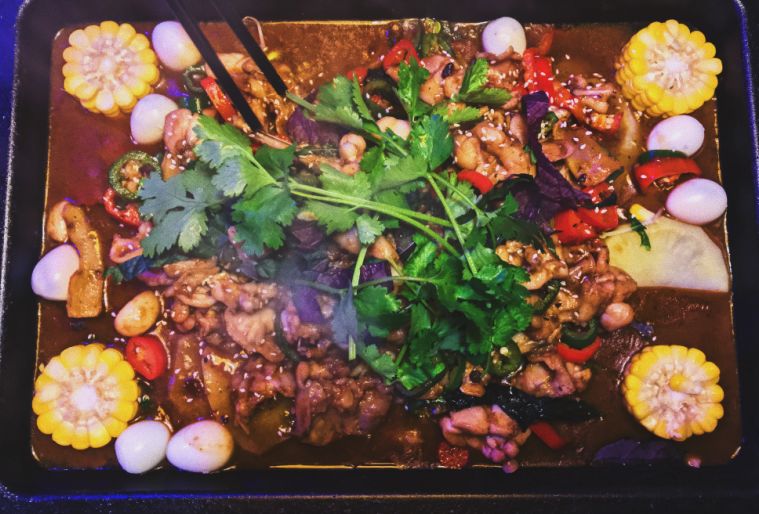 排队等位到疯的牛蛙专门店终于杀到肇庆，带你封测带你飞！