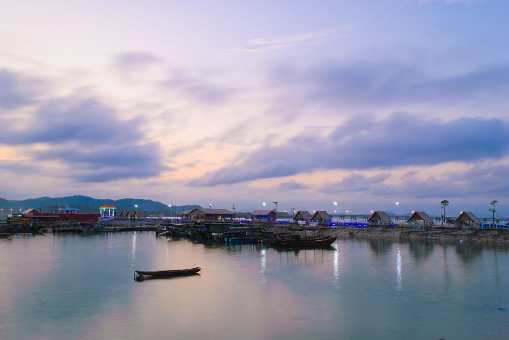 广西越南交界最近旅游的地方,广西和越南哪个口岸好玩