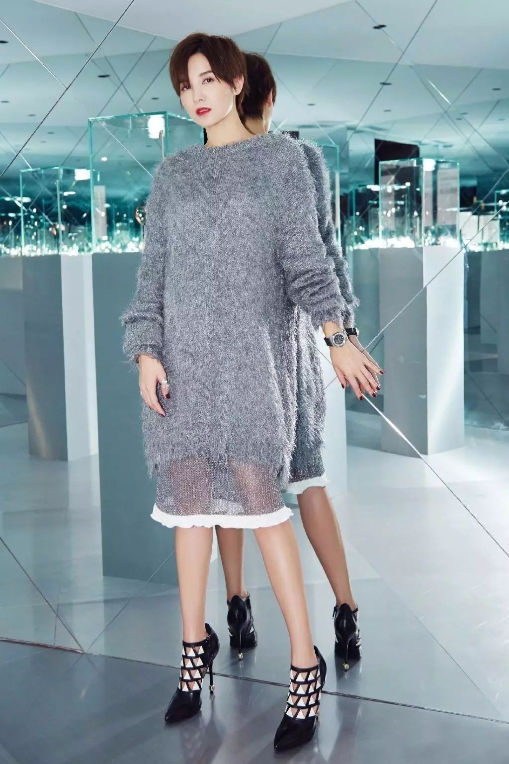 2018年不用大毛衣+仙女裙,你还敢说自己时髦?