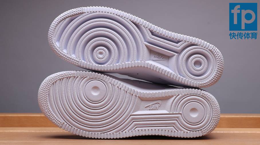 nikeairforce1mid开箱,nikeairforce1ultrafly