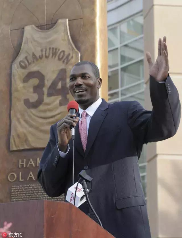 雕塑界的非洲“容祖儿”最近很火