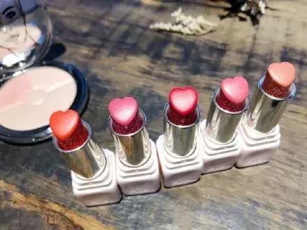 2018春季彩妆有哪些牌子,各大牌彩妆最值得购买的单品