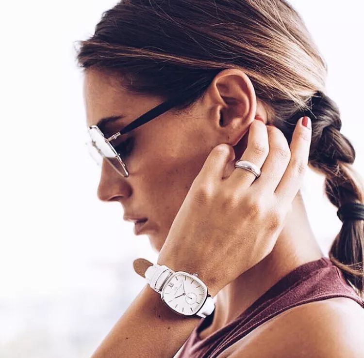 男士百搭手表便宜,1千元女士明星百搭防水手表