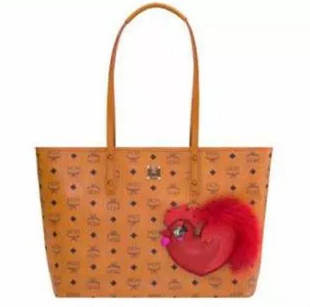 大牌新年限定辣眼,各奢侈品龙年限定