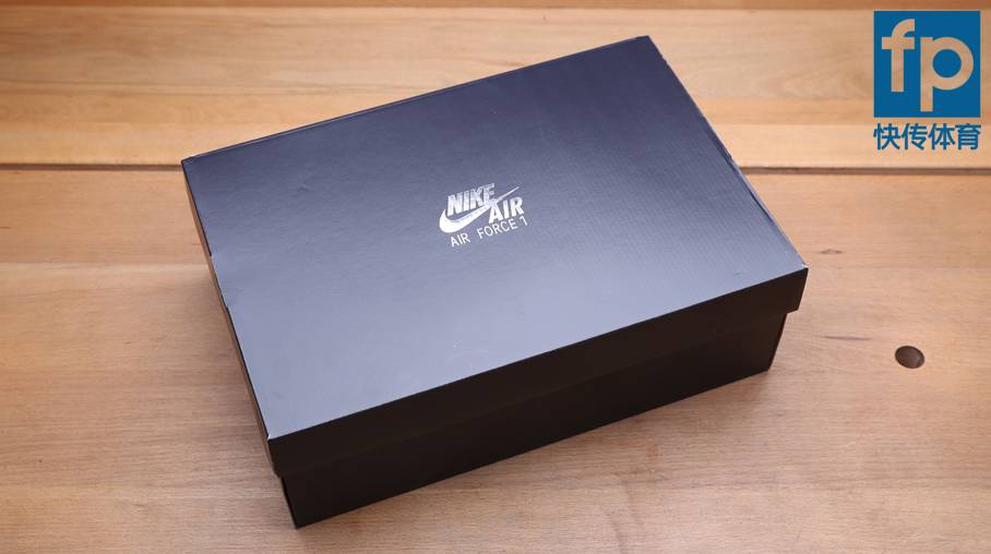 nikeairforce1mid开箱,nikeairforce1ultrafly