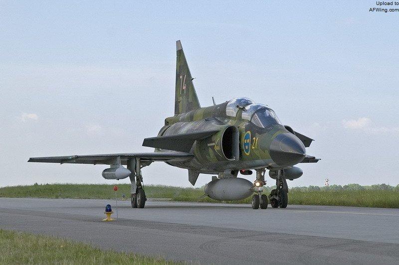 萨博37战斗机,鸭翼螺旋桨战斗机