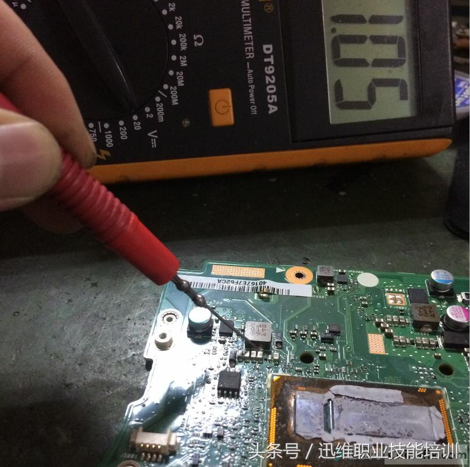 “喝了咖啡”的华硕笔记本不触发曲折维修，竟然被小电阻骗了……