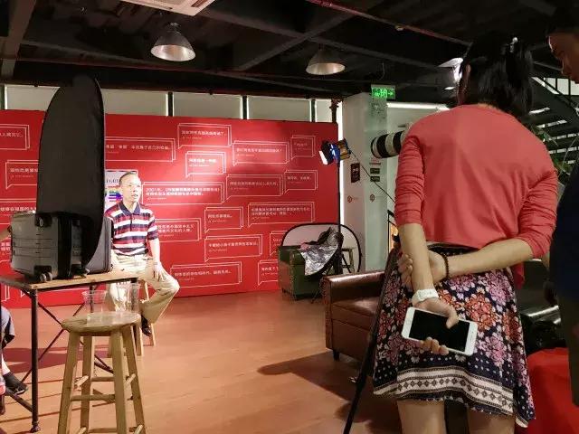 公益在行动风雨同行,公益在行动为时代献爱心