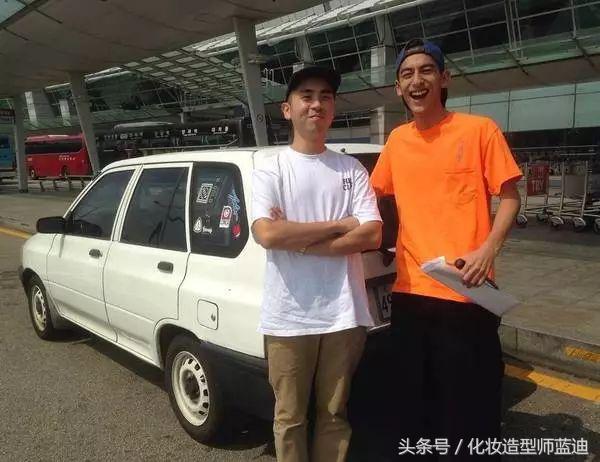 皮肤偏黑的男生怎么穿搭才好看,180皮肤黑的男生怎么搭配