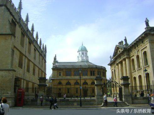 英国大学留学推荐高尔夫,英国大学留学推荐会计与金融本科