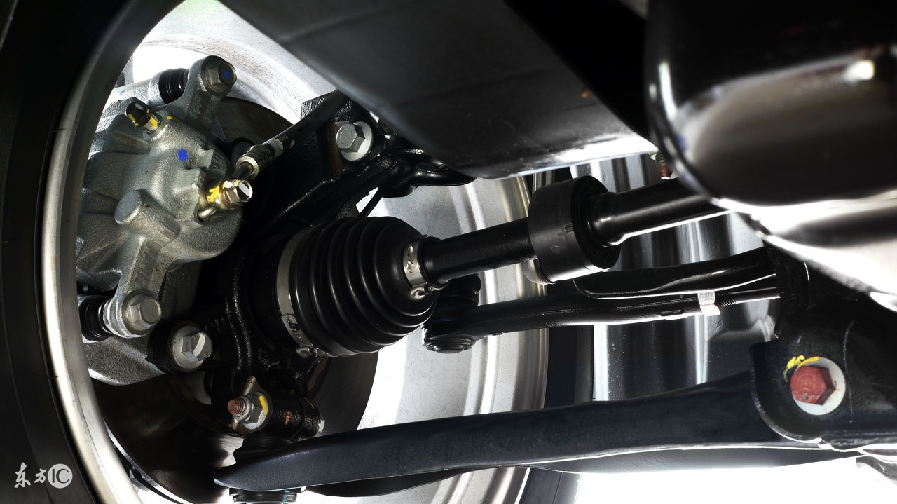 买新车4s店送的底盘装甲有用吗,五菱之光新车有必要装底盘装甲吗